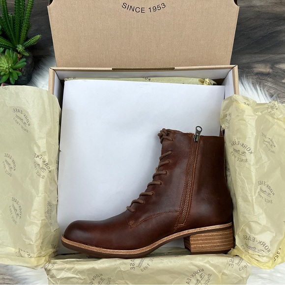 KorkEase Shoes Nib Kork Ease Calista Lace Up Combat Bootie Ankle